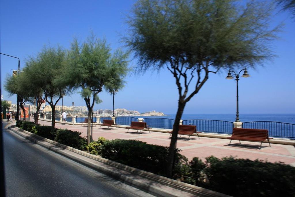 Super Luxury Apartment In Tigne Point, Amazing Sea Views 슬리에마 외부 사진
